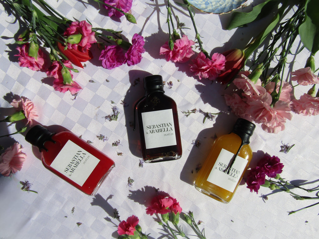 Wedding Cocktail Favours – Personalised Bottled Cocktails